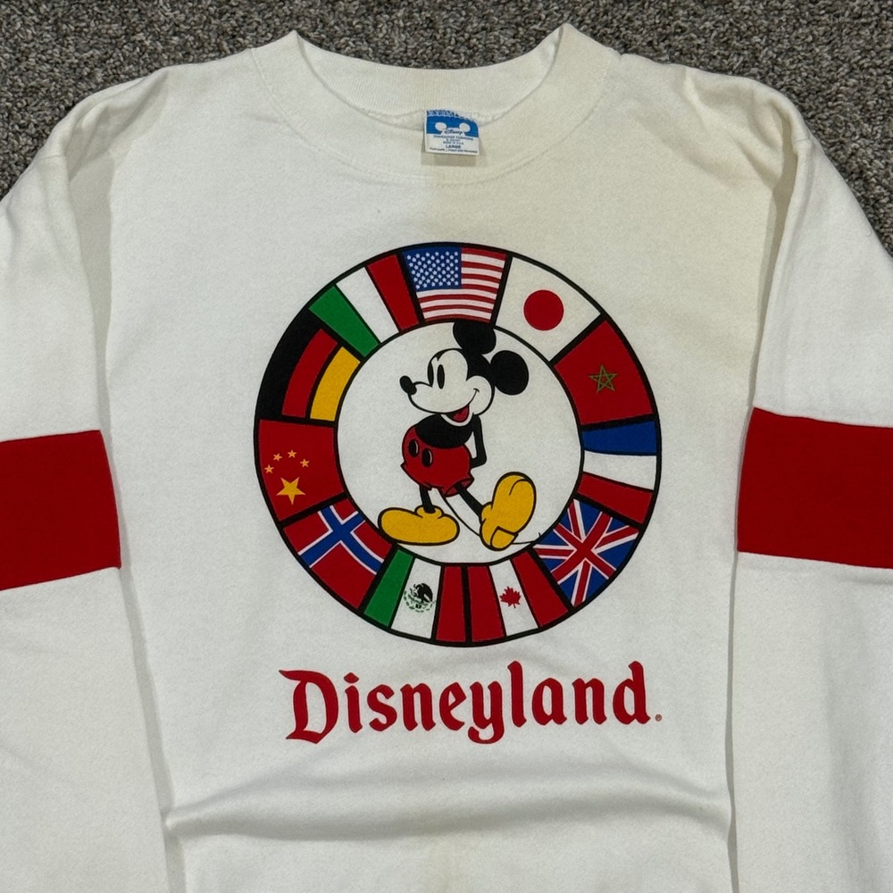 Vintage 80s Disneyland Mickey Mouse International Flags Sweatshirt Mens Large